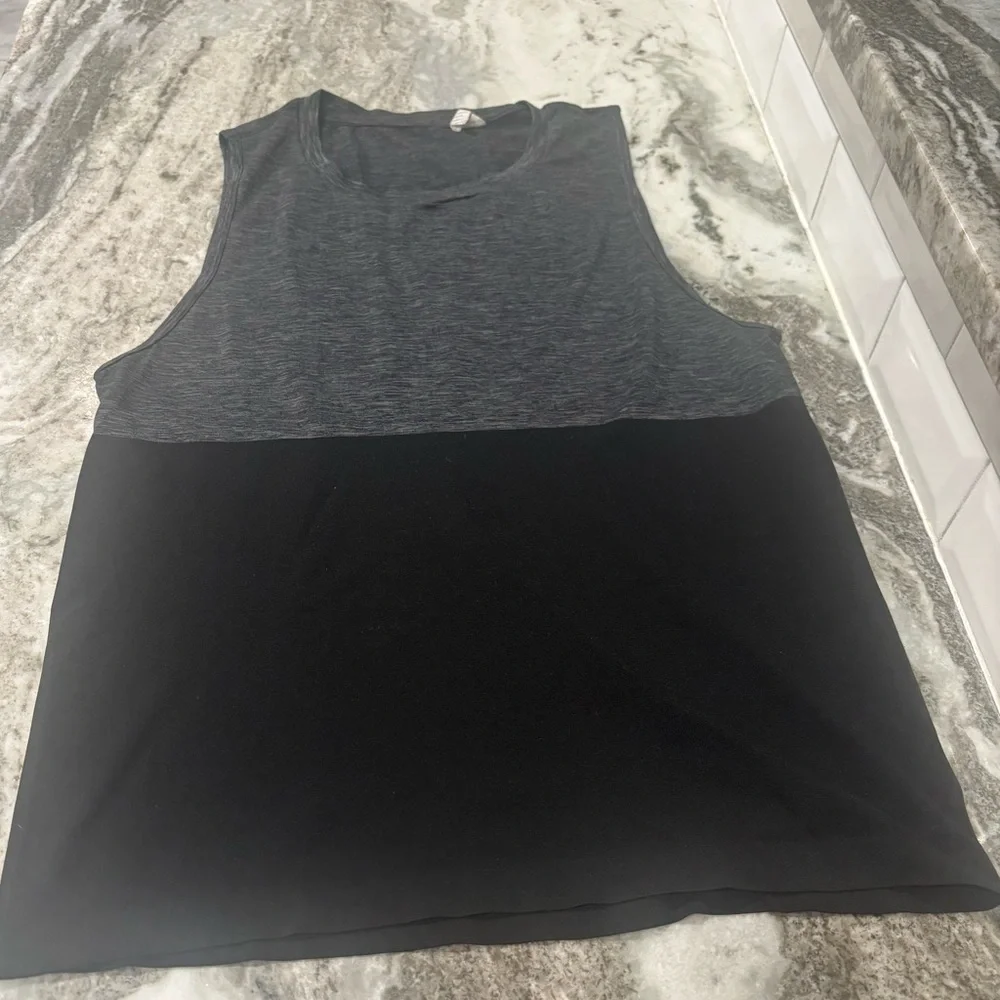 Alo Yoga Men's Energy Tank, black/charcoal heather,